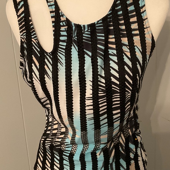 Venus Peplum Tank - Picture 2 of 7